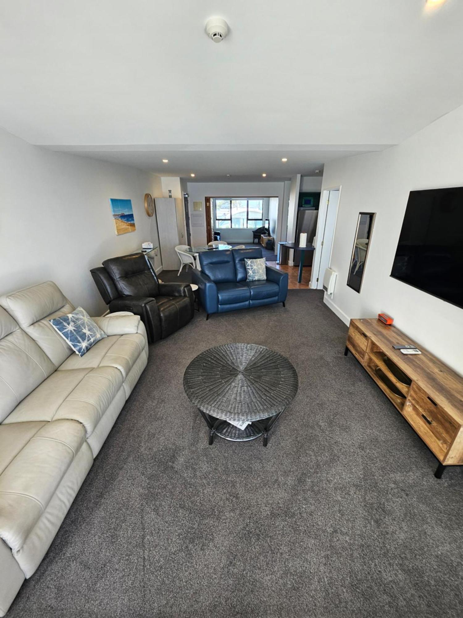 Luxury Beach Escape - 6 Adams Ave Mt Maunganui 芒格努伊山 外观 照片
